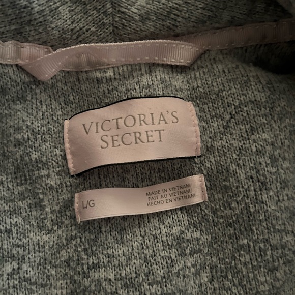 Victoria Secret Grey Robe💕💕 - Picture 7 of 7